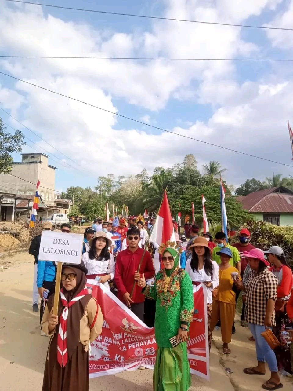 Semarak Pagi Sehat: Warga Desa Lalosingi Antusias Ikuti Kegiatan Jalan Santai