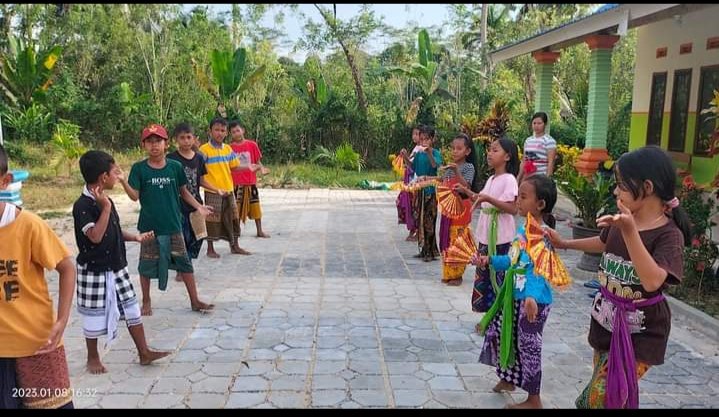 Lestarikan Budaya Lokal, Sanggar Seni Desa Lalosingi Gelar Latihan Tari Tradisional